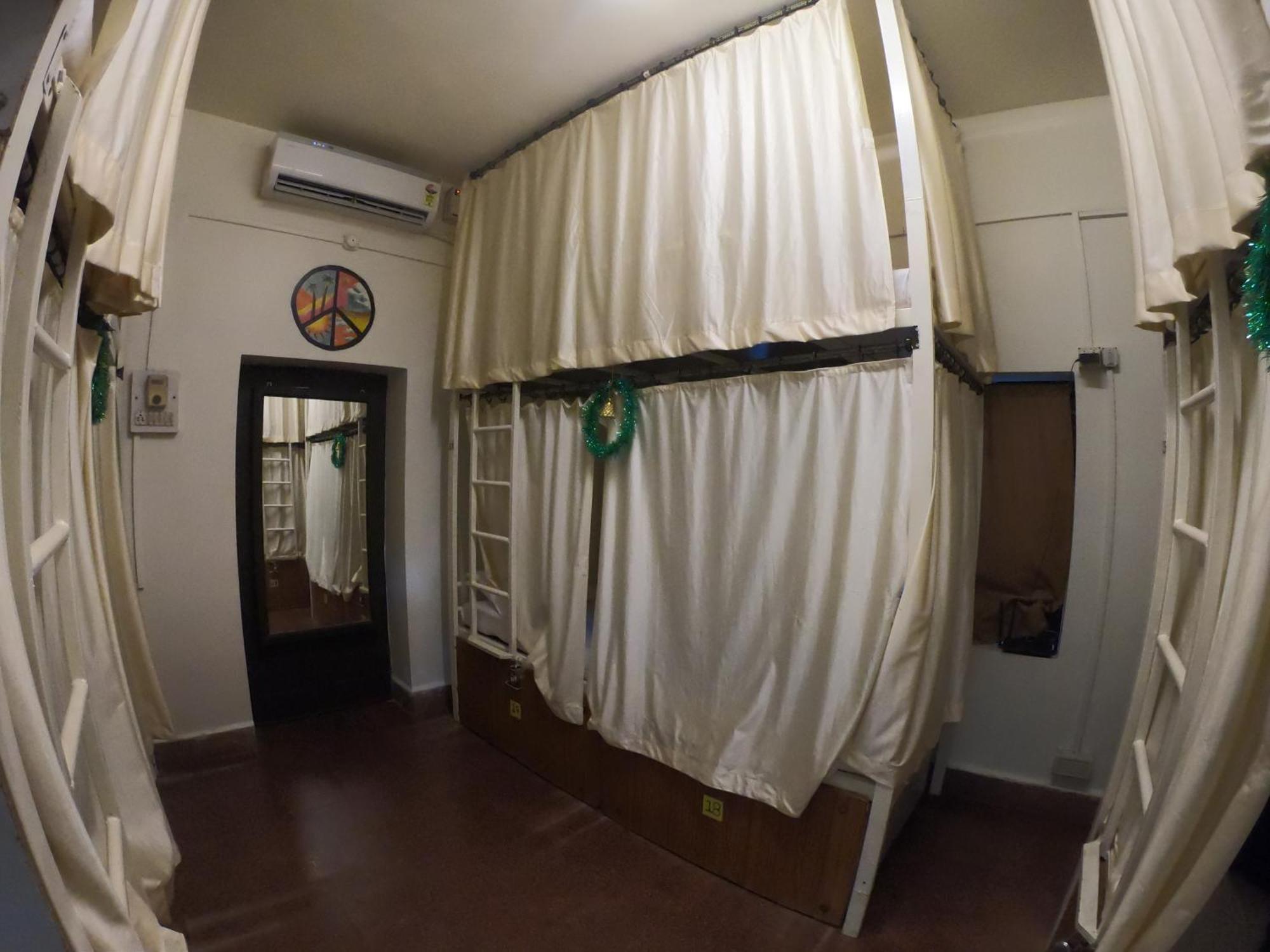 Happy Panda Hostel Arambol Goa Екстер'єр фото