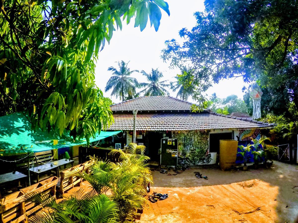 Happy Panda Hostel Arambol Goa Екстер'єр фото